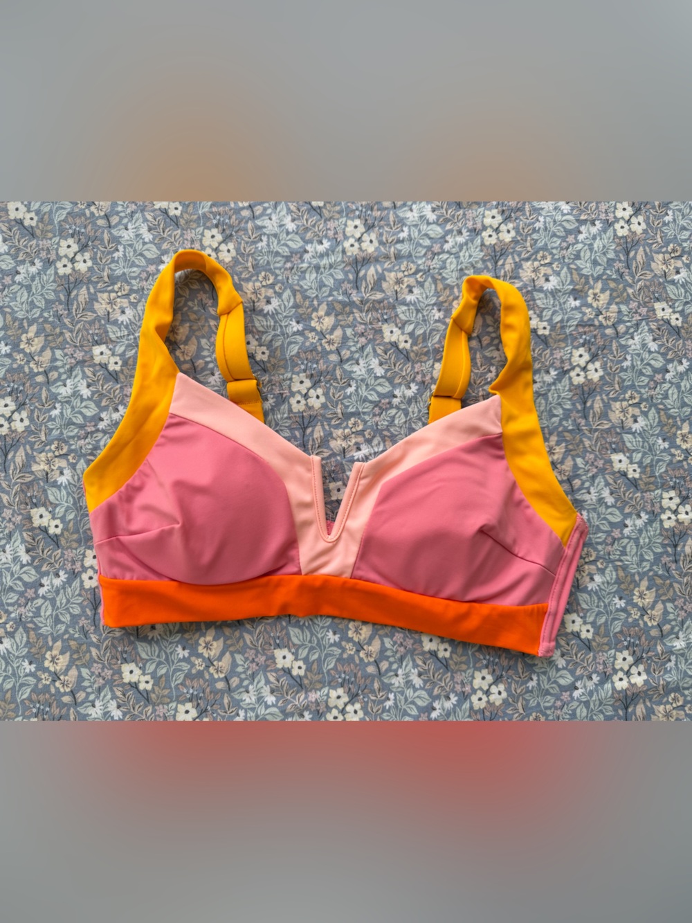 Vetchy Vista Fiesta Tricolor Bikini Top